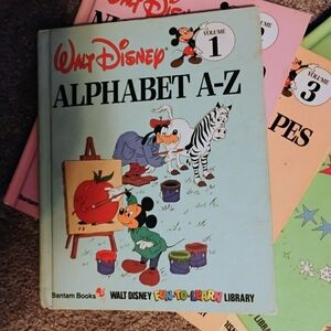 Disney Alphabet A-Z Learning Book with Mickey and Goofy